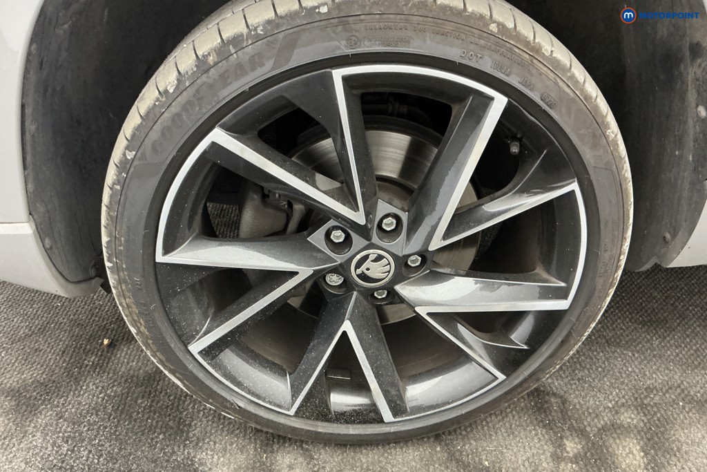 Skoda Karoq Sportline Manual Petrol SUV - Stock Number (1654461) - 37th supplementary image