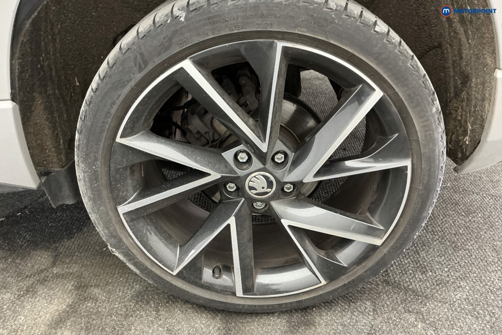 Skoda Karoq Sportline Manual Petrol SUV - Stock Number (1654461) - 38th supplementary image