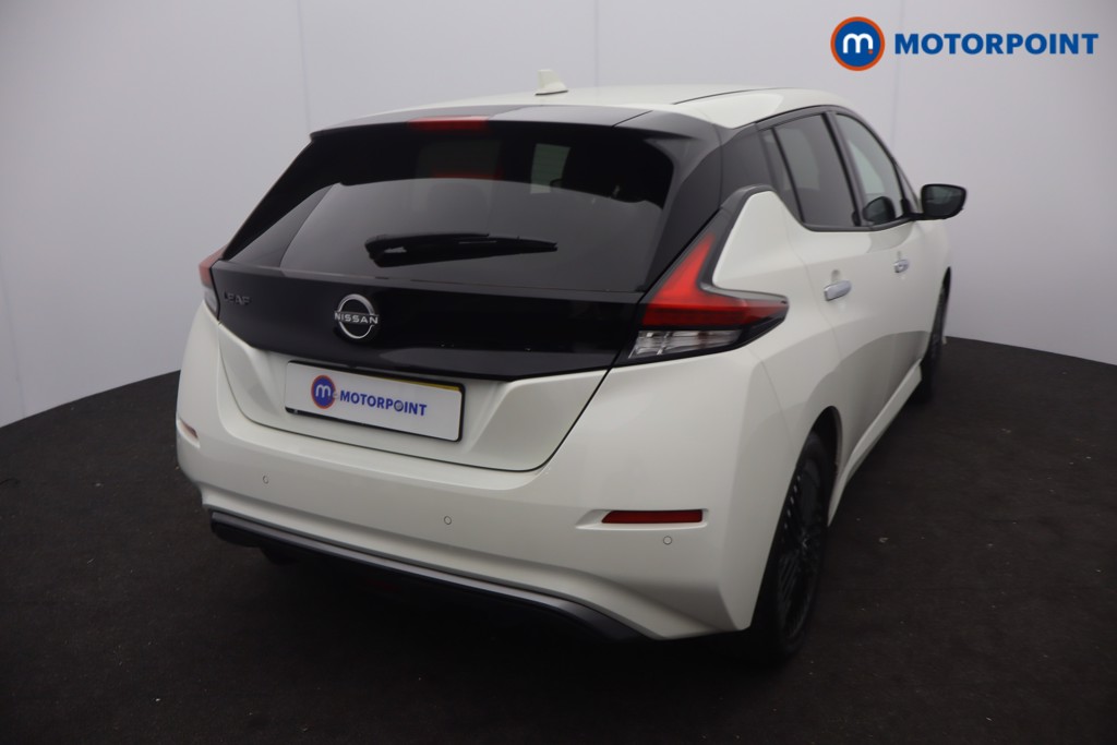 Nissan Leaf N-Connecta Automatic Electric Hatchback - Stock Number (1657838) - 2nd supplementary image