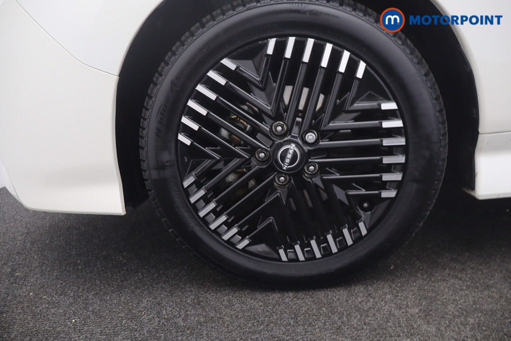 Nissan Leaf N-Connecta Automatic Electric Hatchback - Stock Number (1657838) - 30th supplementary image