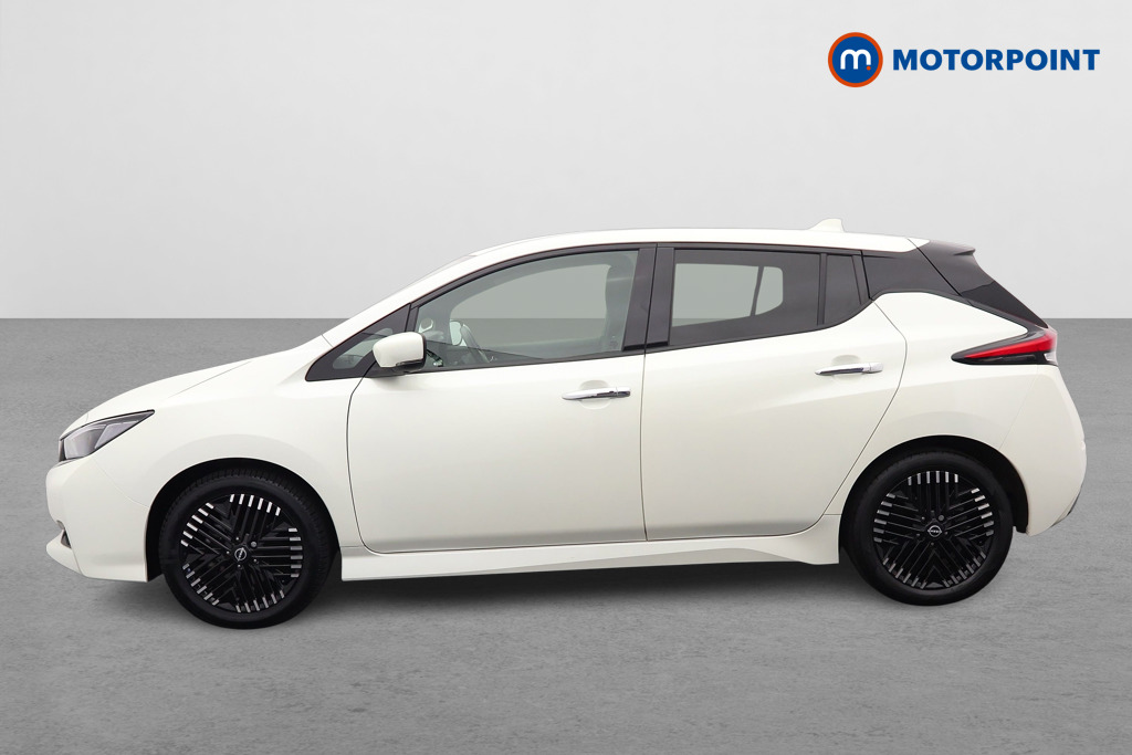 Nissan Leaf N-Connecta Automatic Electric Hatchback - Stock Number (1657838) - Passenger side