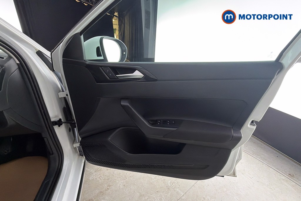 Volkswagen Taigo Life Manual Petrol SUV - Stock Number (1658383) - 19th supplementary image