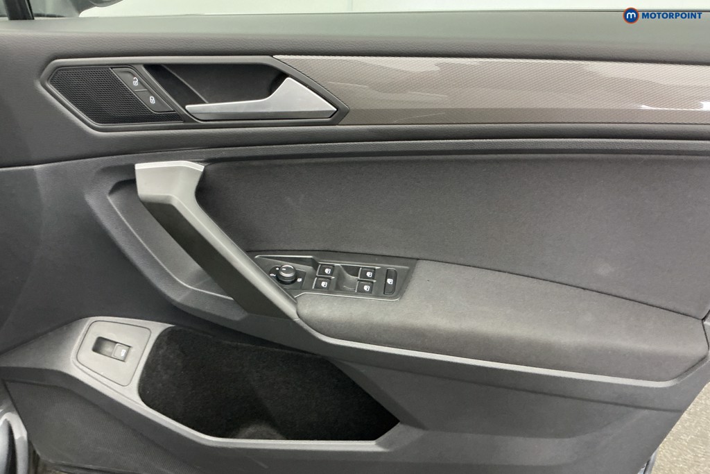Volkswagen Tiguan Allspace Life Automatic Petrol SUV - Stock Number (1659833) - 24th supplementary image