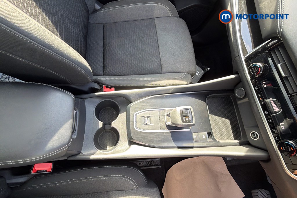 Nissan Qashqai N-Connecta Automatic Petrol SUV - Stock Number (1660044) - 5th supplementary image