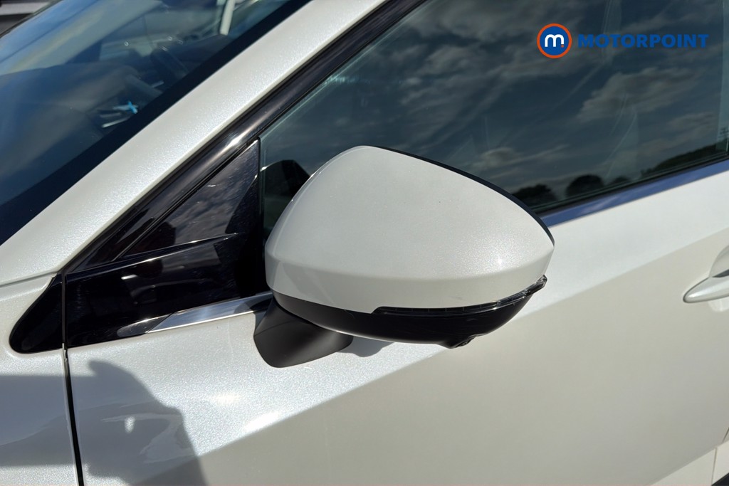 Nissan Qashqai N-Connecta Automatic Petrol SUV - Stock Number (1660044) - 40th supplementary image