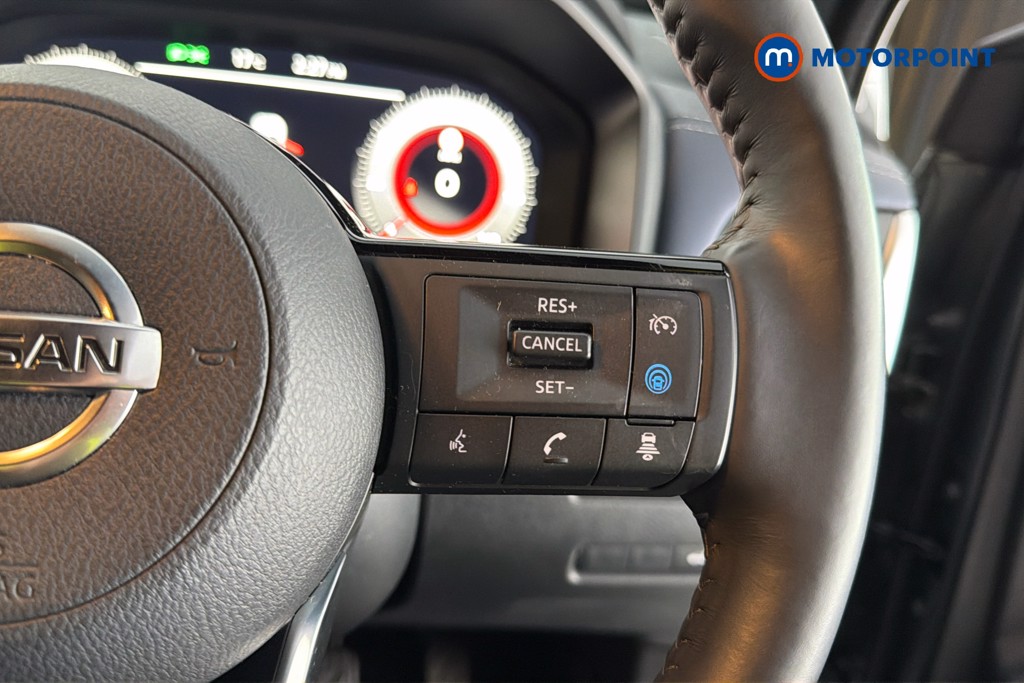 Nissan Qashqai Tekna-Plus Manual Petrol SUV - Stock Number (1660497) - 4th supplementary image