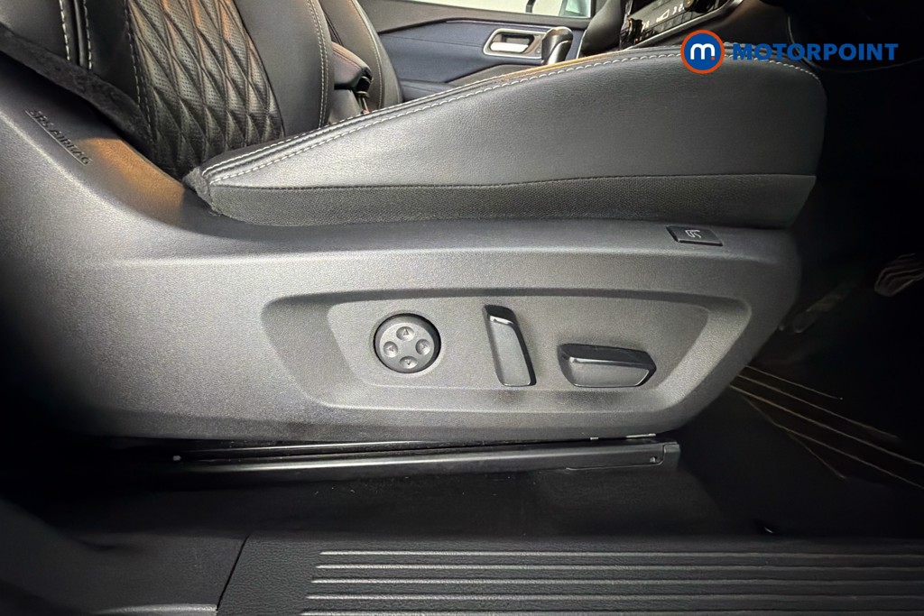 Nissan Qashqai Tekna-Plus Manual Petrol SUV - Stock Number (1660497) - 25th supplementary image