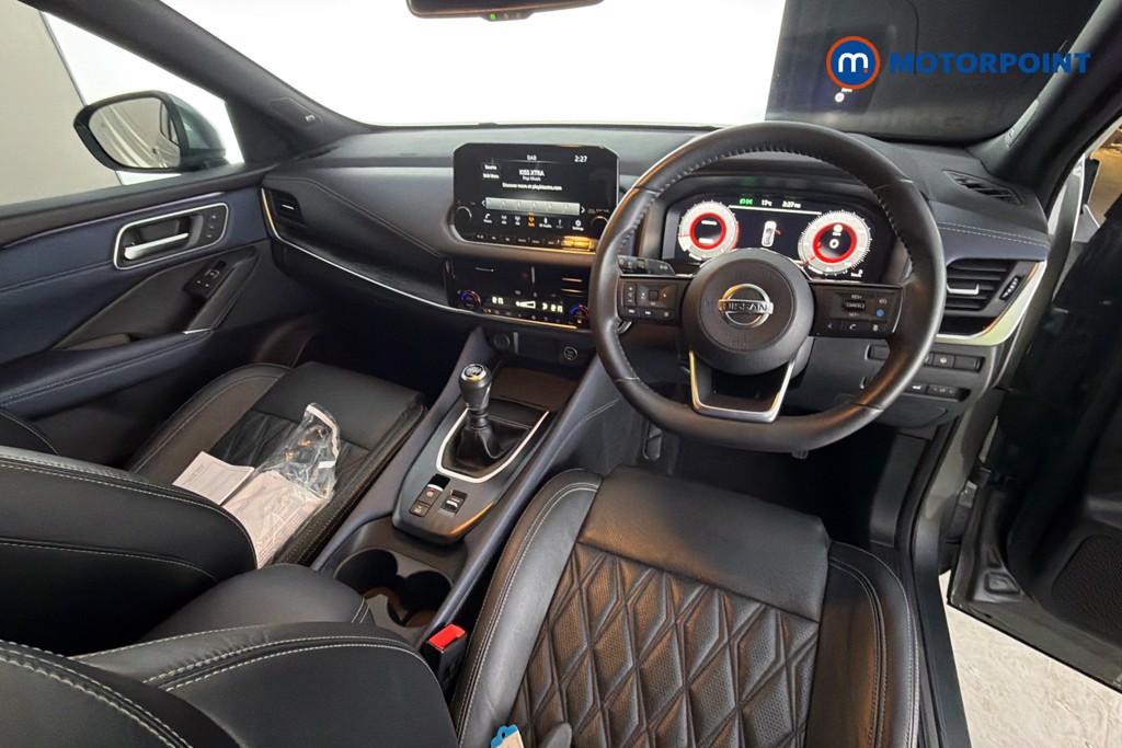Nissan Qashqai Tekna-Plus Manual Petrol SUV - Stock Number (1660497) - 1st supplementary image