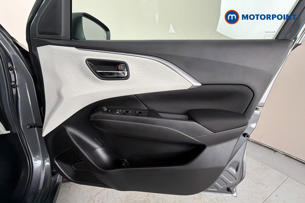 Suzuki Swift Ultra Manual Petrol Hatchback - Stock Number (1660849) - 19th supplementary image