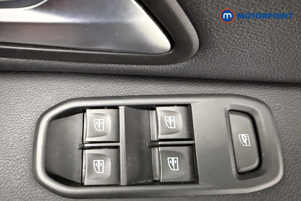 Dacia Duster Prestige Manual Petrol SUV - Stock Number (1661096) - 19th supplementary image