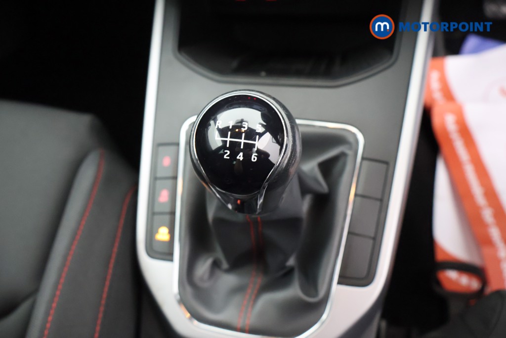 Seat Arona FR Manual Petrol SUV - Stock Number (1661152) - 9th supplementary image