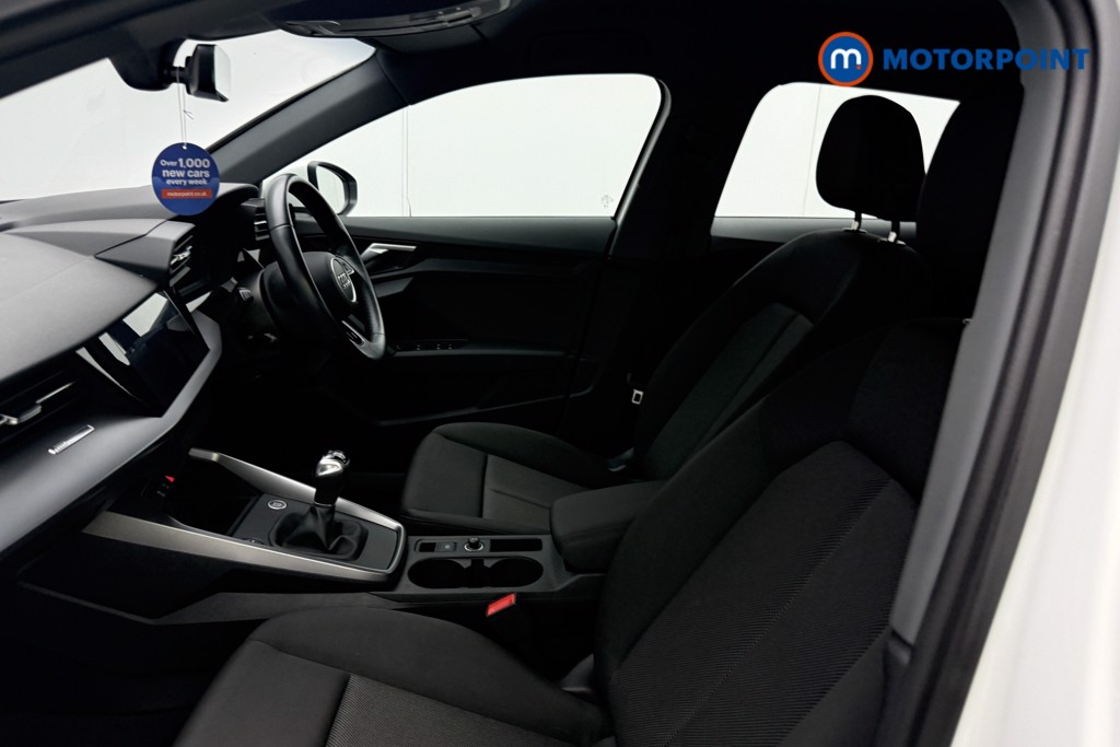 Audi A3 Technik Manual Petrol Hatchback - Stock Number (1661674) - 5th supplementary image