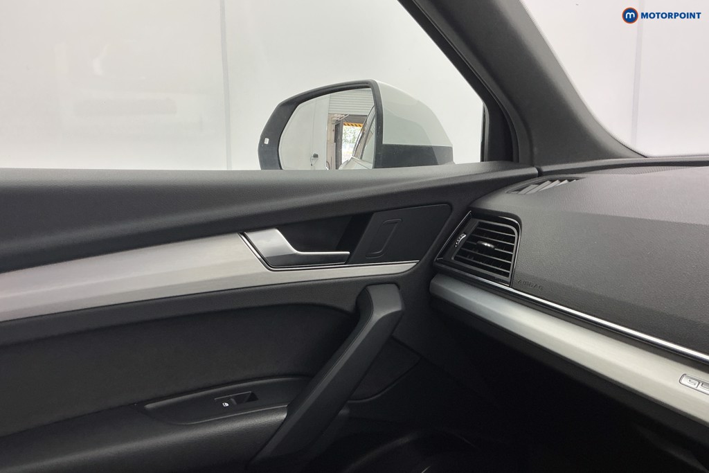 Audi Q5 S Line Automatic Petrol SUV - Stock Number (1661827) - 18th supplementary image