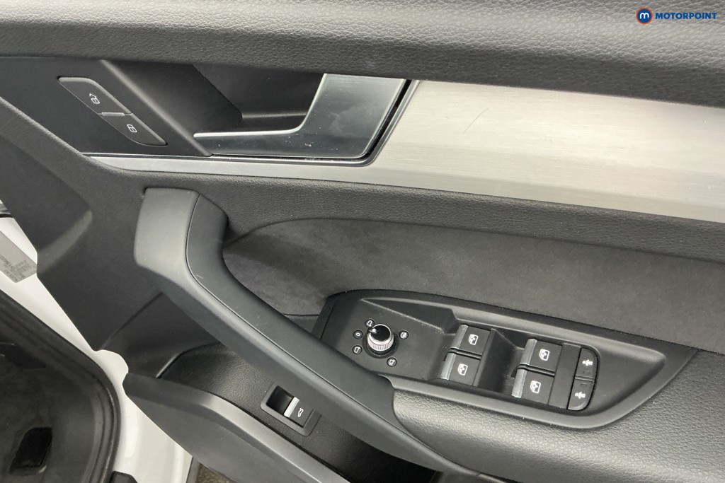 Audi Q5 S Line Automatic Petrol SUV - Stock Number (1661827) - 24th supplementary image