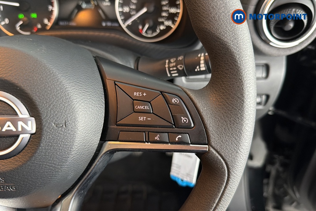 Nissan Juke Acenta Premium Manual Petrol SUV - Stock Number (1662178) - 3rd supplementary image