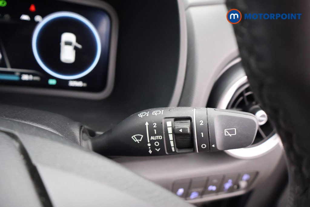 Hyundai Kona Premium Manual Petrol SUV - Stock Number (1663168) - 6th supplementary image