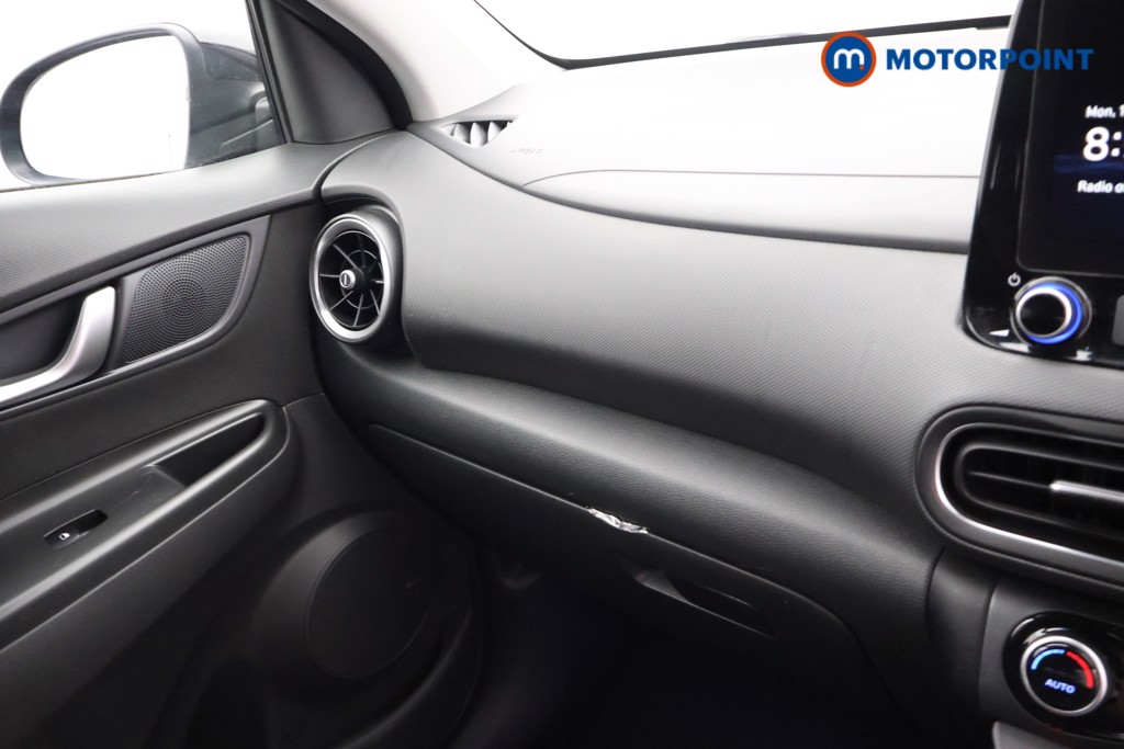 Hyundai Kona Premium Manual Petrol SUV - Stock Number (1663168) - 12th supplementary image