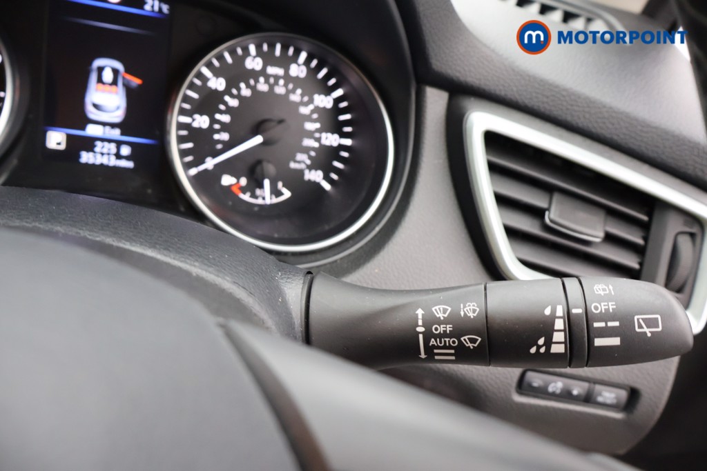 Nissan Qashqai Acenta Premium Automatic Petrol SUV - Stock Number (1663190) - 6th supplementary image