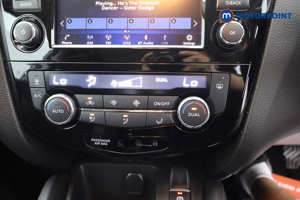 Nissan Qashqai Acenta Premium Manual Petrol SUV - Stock Number (1663302) - 8th supplementary image