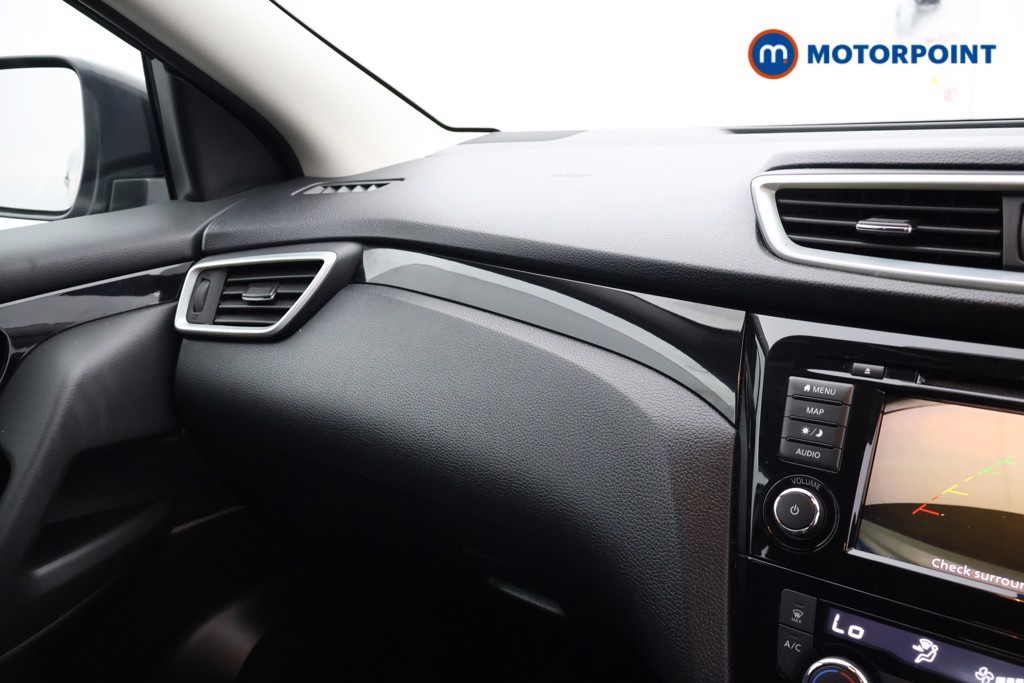 Nissan Qashqai Acenta Premium Manual Petrol SUV - Stock Number (1663302) - 11th supplementary image