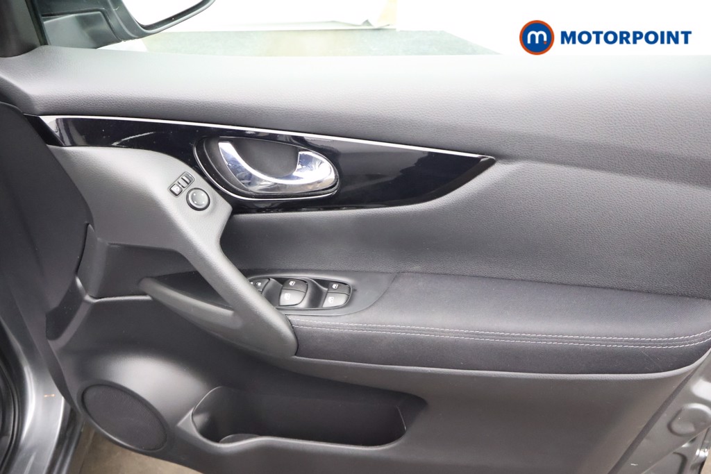 Nissan Qashqai Acenta Premium Manual Petrol SUV - Stock Number (1663302) - 14th supplementary image