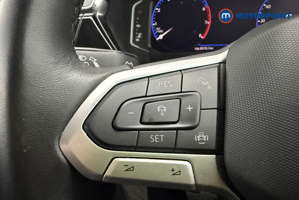 Volkswagen Touran SEL Automatic Petrol People Carrier - Stock Number (1663455) - 15th supplementary image