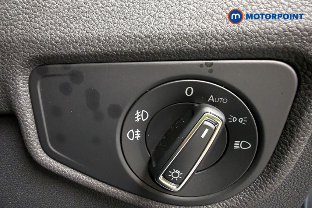 Volkswagen Touran SEL Automatic Petrol People Carrier - Stock Number (1663455) - 18th supplementary image