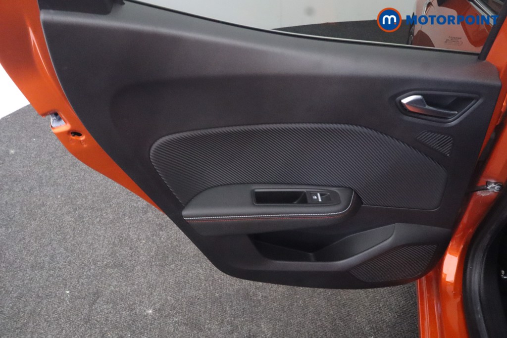 Renault Clio Rs Line Automatic Petrol-Electric Hybrid Hatchback - Stock Number (1663596) - 31st supplementary image