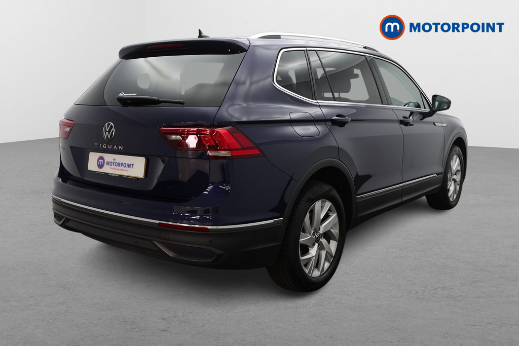Volkswagen Tiguan Allspace Life Manual Petrol SUV - Stock Number (1663945) - Drivers side rear corner