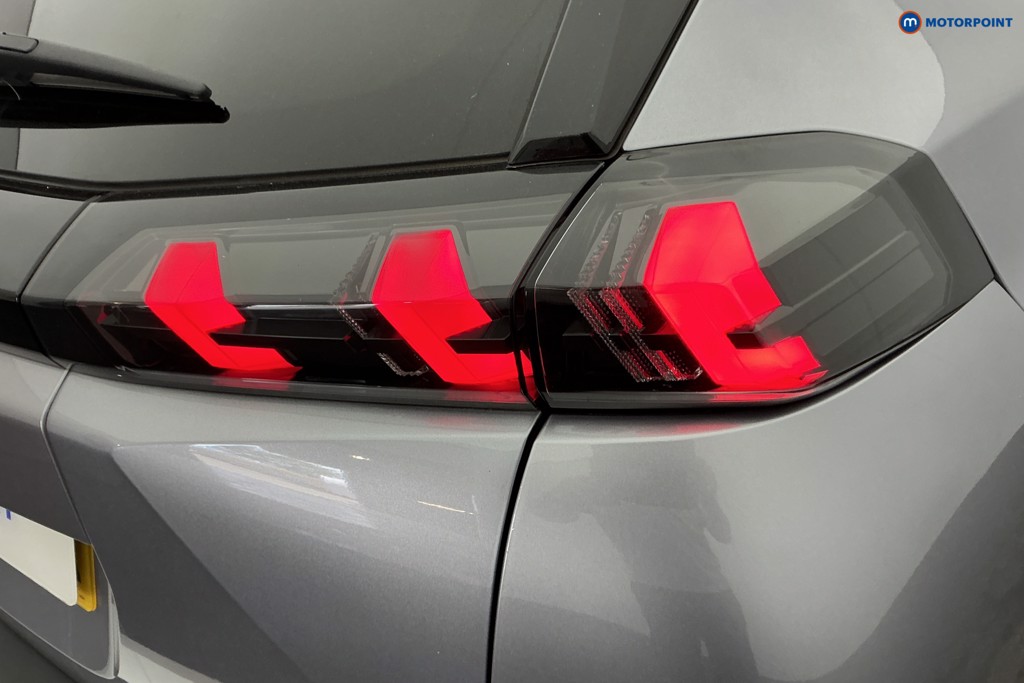 Peugeot 2008 Gt Premium Automatic Electric SUV - Stock Number (1664160) - 33rd supplementary image