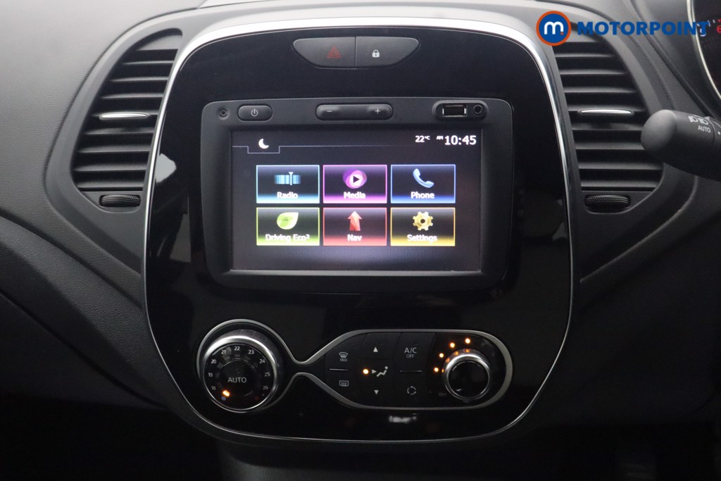 Renault Captur Iconic Manual Petrol SUV - Stock Number (1664435) - 4th supplementary image