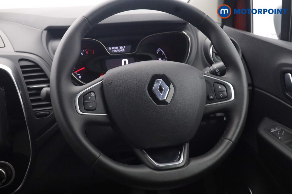 Renault Captur Iconic Manual Petrol SUV - Stock Number (1664435) - 8th supplementary image