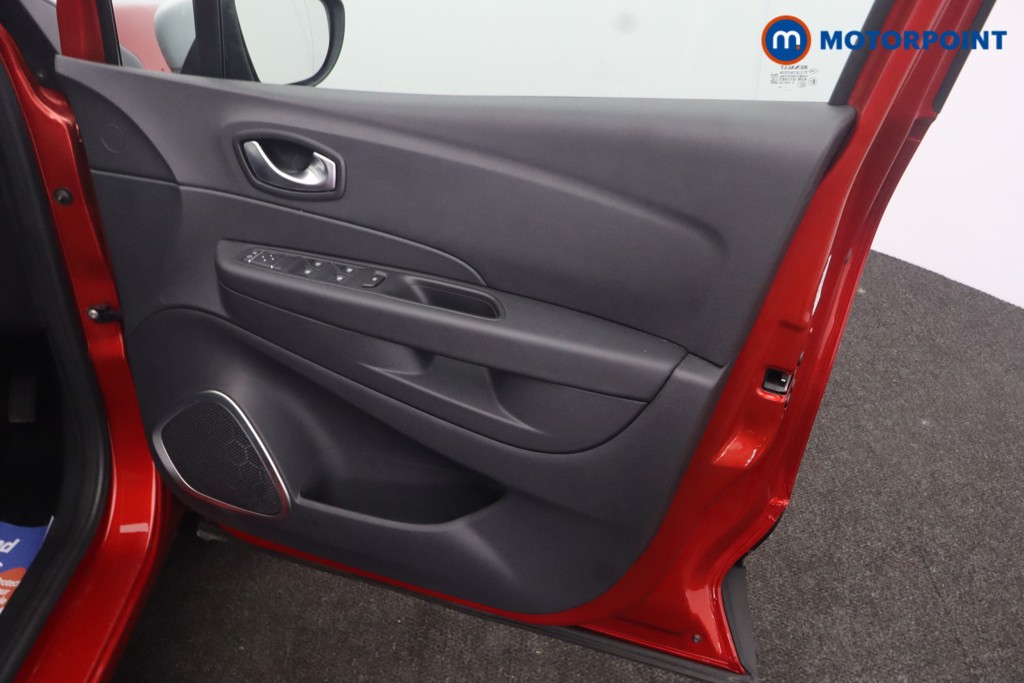 Renault Captur Iconic Manual Petrol SUV - Stock Number (1664435) - 16th supplementary image