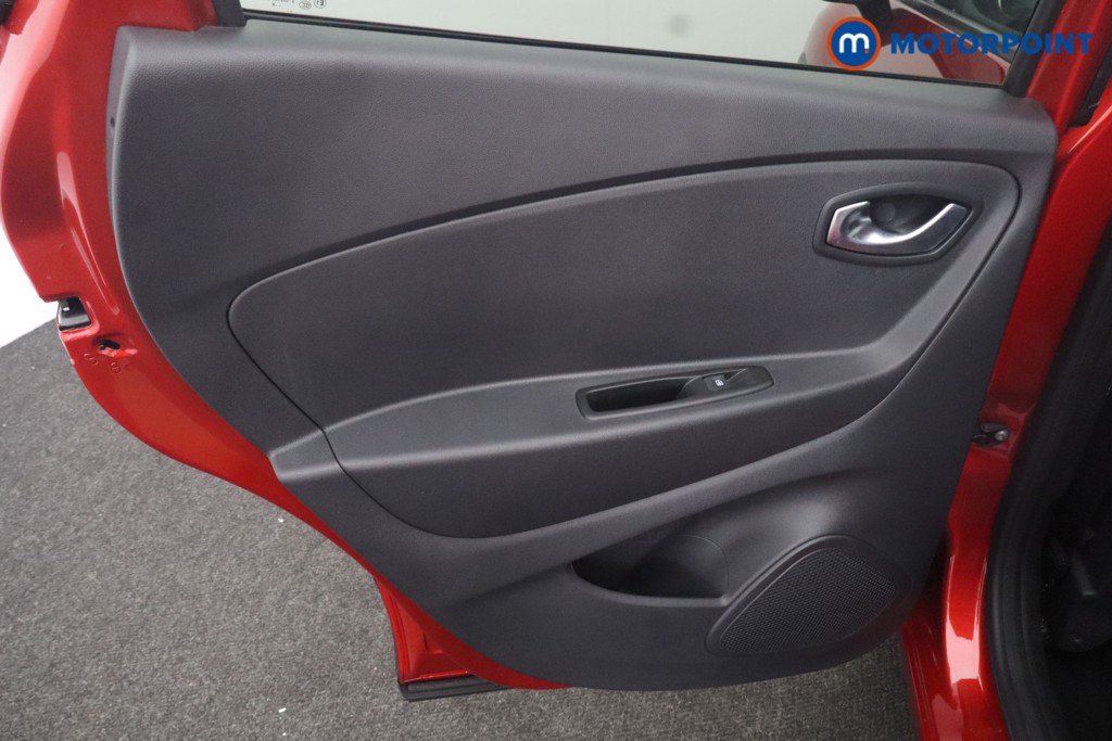 Renault Captur Iconic Manual Petrol SUV - Stock Number (1664435) - 30th supplementary image