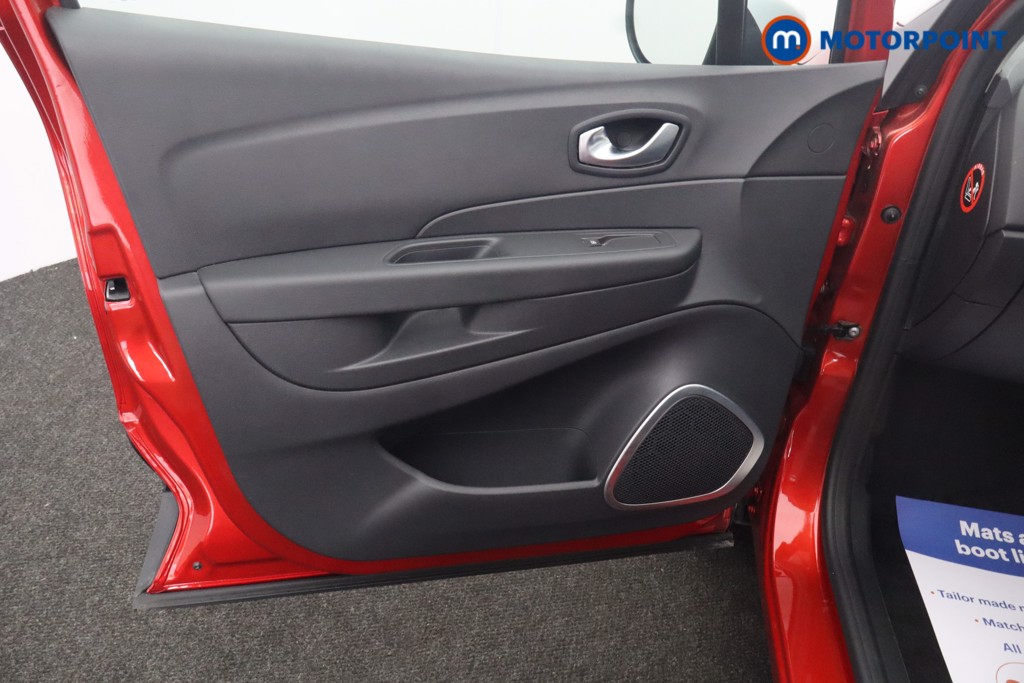 Renault Captur Iconic Manual Petrol SUV - Stock Number (1664435) - 35th supplementary image