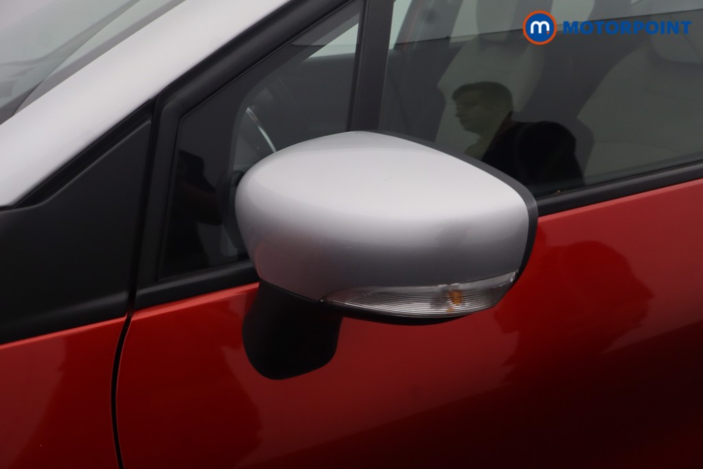Renault Captur Iconic Manual Petrol SUV - Stock Number (1664435) - 38th supplementary image