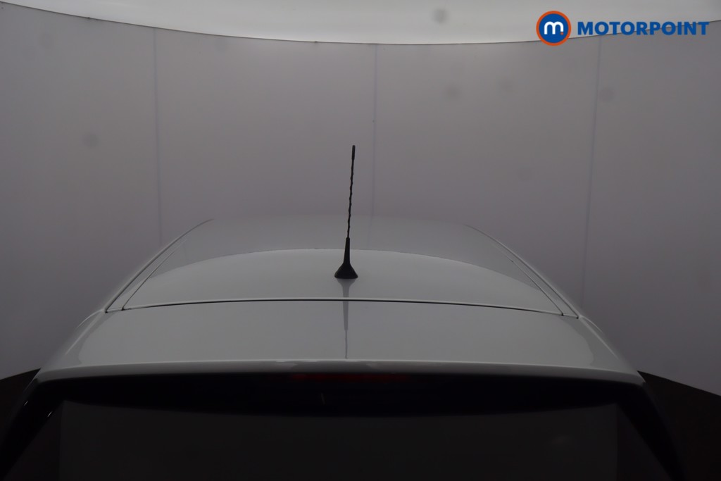 Renault Captur Iconic Manual Petrol SUV - Stock Number (1664435) - 47th supplementary image