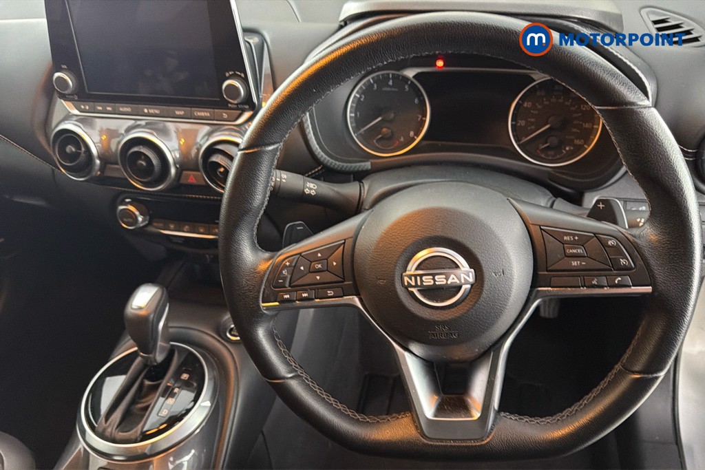 Nissan Juke N-Connecta Automatic Petrol SUV - Stock Number (1665089) - 2nd supplementary image
