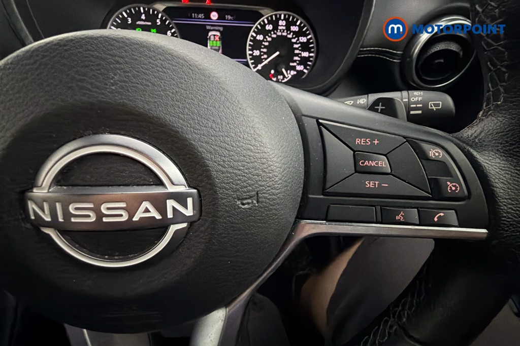 Nissan Juke N-Connecta Automatic Petrol SUV - Stock Number (1665089) - 4th supplementary image