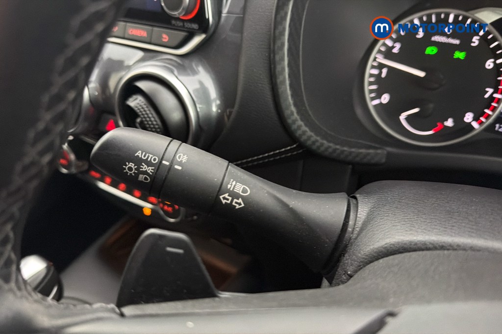 Nissan Juke N-Connecta Automatic Petrol SUV - Stock Number (1665089) - 6th supplementary image