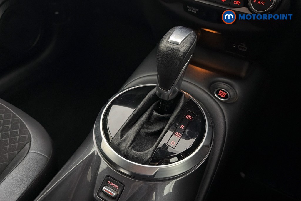 Nissan Juke N-Connecta Automatic Petrol SUV - Stock Number (1665089) - 15th supplementary image
