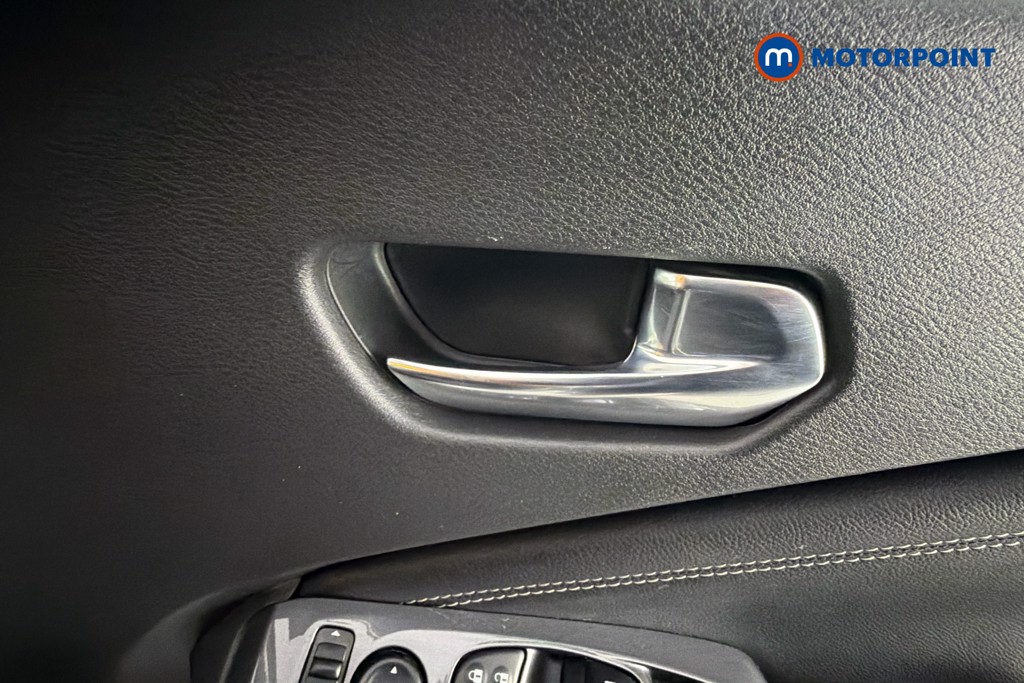 Nissan Juke N-Connecta Automatic Petrol SUV - Stock Number (1665089) - 20th supplementary image