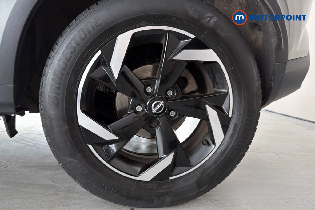 Nissan Juke N-Connecta Automatic Petrol SUV - Stock Number (1665089) - 48th supplementary image