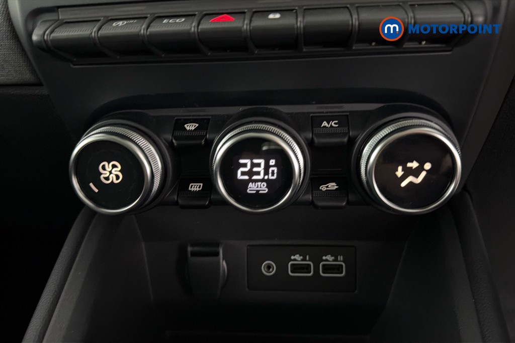 Renault Clio Evolution Manual Petrol Hatchback - Stock Number (1665116) - 10th supplementary image