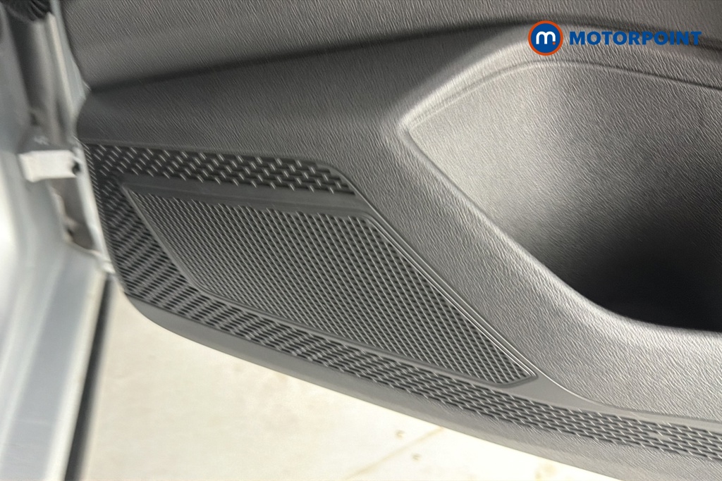 Volkswagen Taigo Life Manual Petrol SUV - Stock Number (1665176) - 21st supplementary image