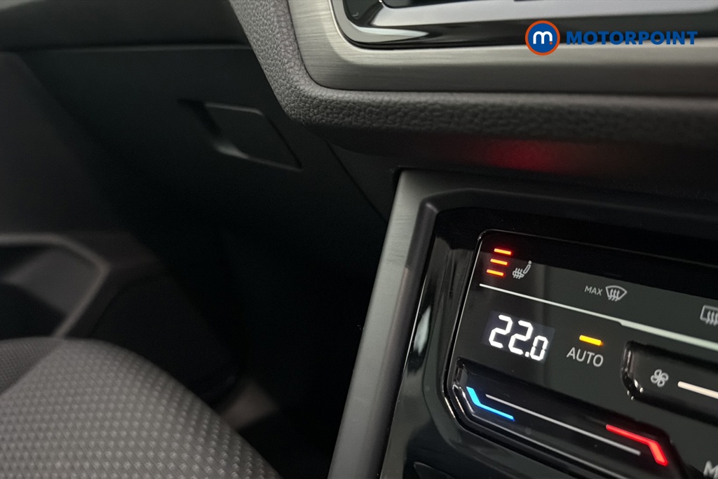 Volkswagen Touran Match Manual Petrol People Carrier - Stock Number (1665410) - 14th supplementary image