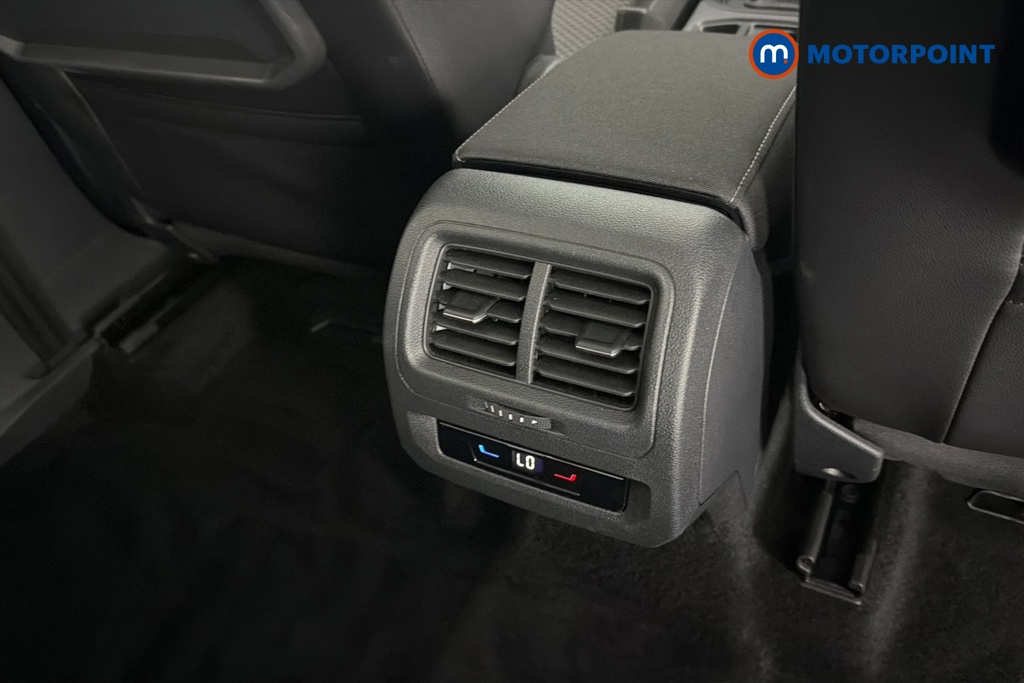 Volkswagen Touran Match Manual Petrol People Carrier - Stock Number (1665410) - 28th supplementary image