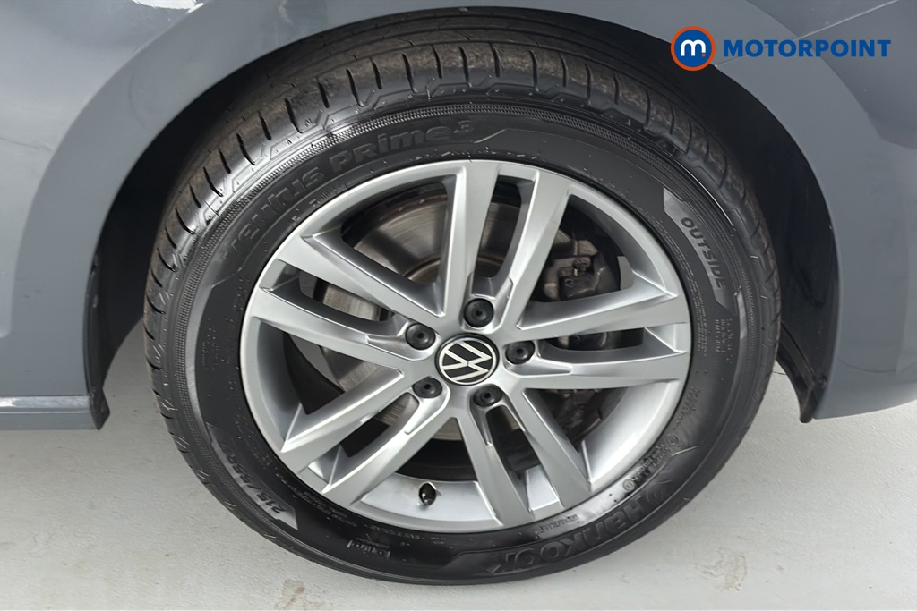 Volkswagen Touran Match Manual Petrol People Carrier - Stock Number (1665410) - 47th supplementary image