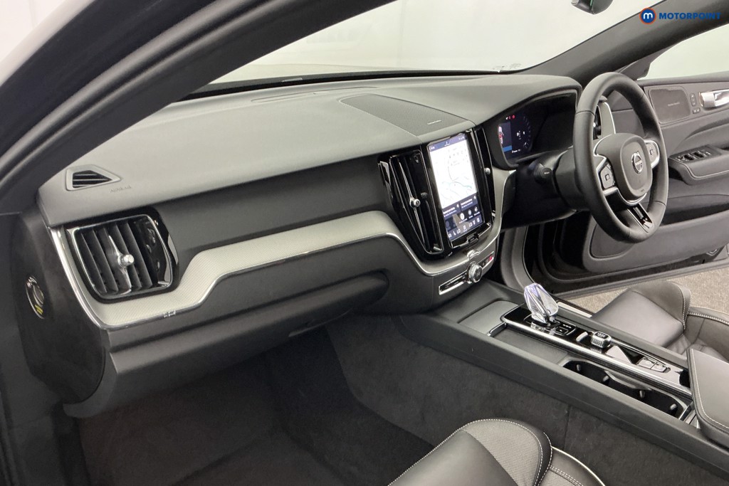 Volvo Xc60 Plus Automatic Petrol SUV - Stock Number (1665426) - 9th supplementary image
