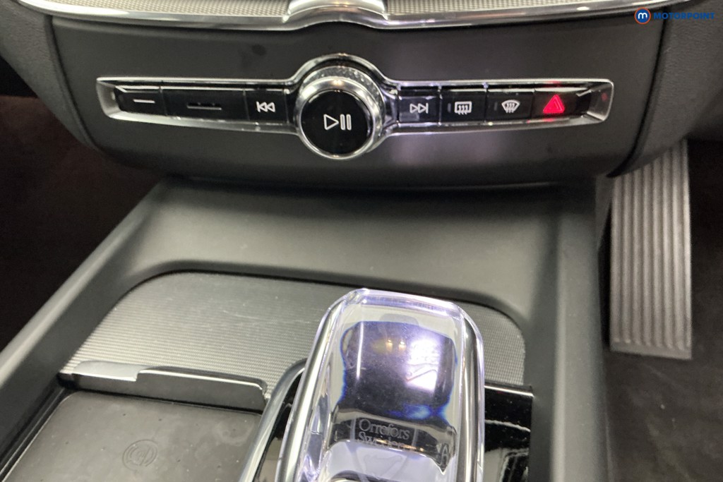 Volvo Xc60 Plus Automatic Petrol SUV - Stock Number (1665426) - 15th supplementary image
